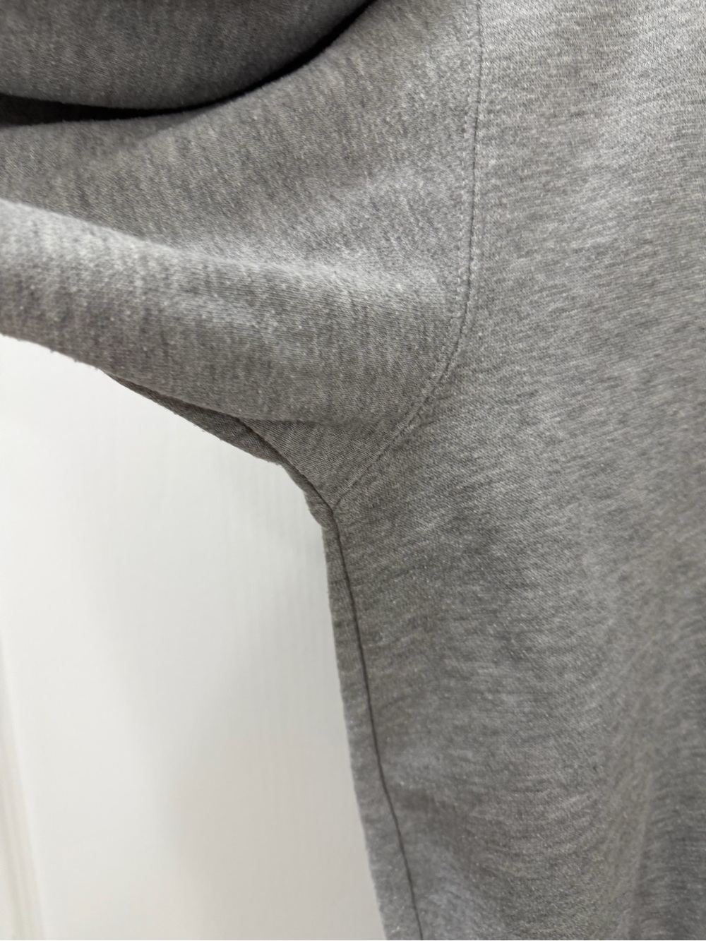 Jansport Kean University “Mom” Sweatshirt - Picture 5 of 8